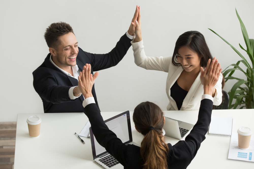 Happy employees equals happy customers 5